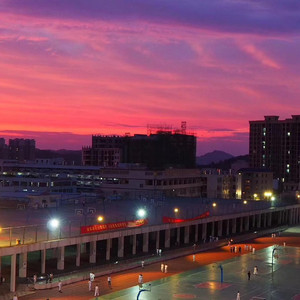 打扑克扒开腿㊙️让人桶爽
